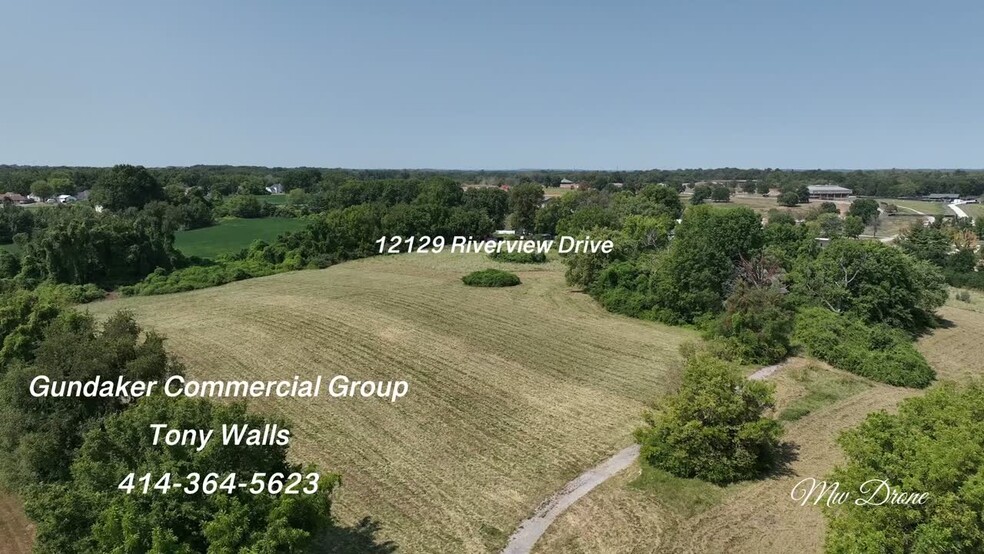 12129 Riverview Dr, Saint Louis, MO à vendre - Vid o sur l inscription commerciale - Image 2 de 24