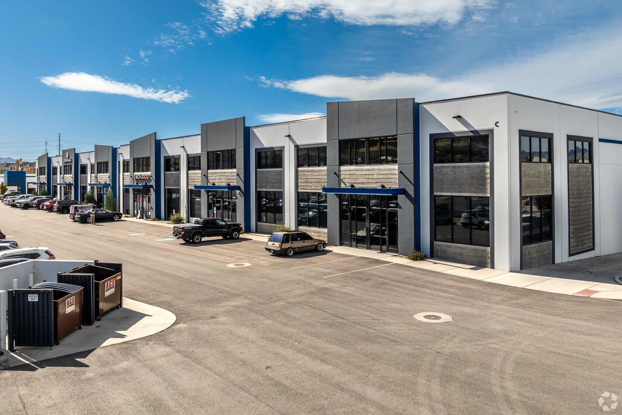 14701-14725 S 855 W, Bluffdale, UT à vendre Photo principale- Image 1 de 12