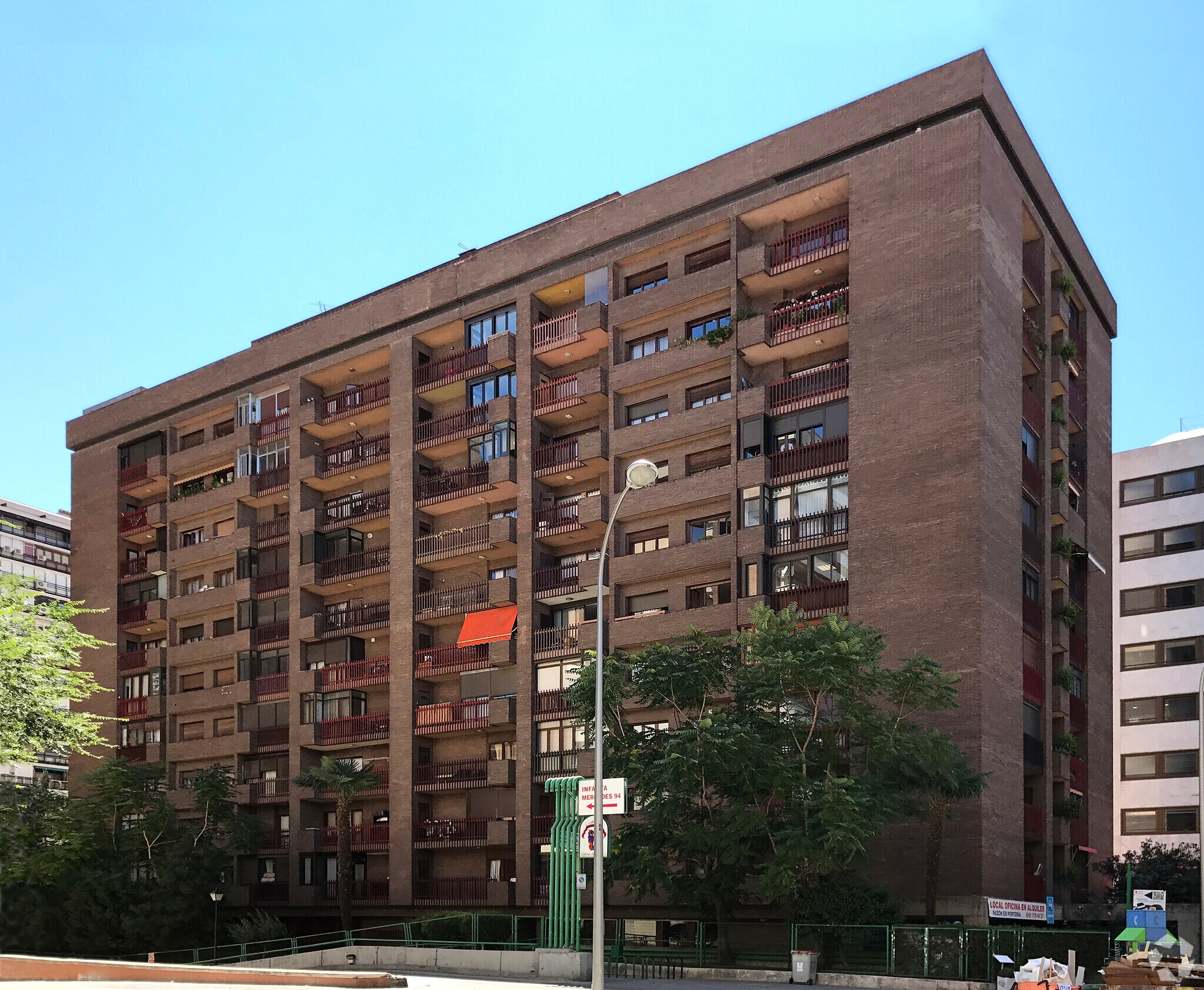 Calle de la Infanta Mercedes, 92, Madrid, Madrid à louer Photo principale- Image 1 de 21