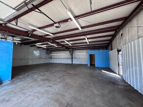 102 S 111th Ave, Tulsa, OK for lease Interior Photo- Image 2 of 14