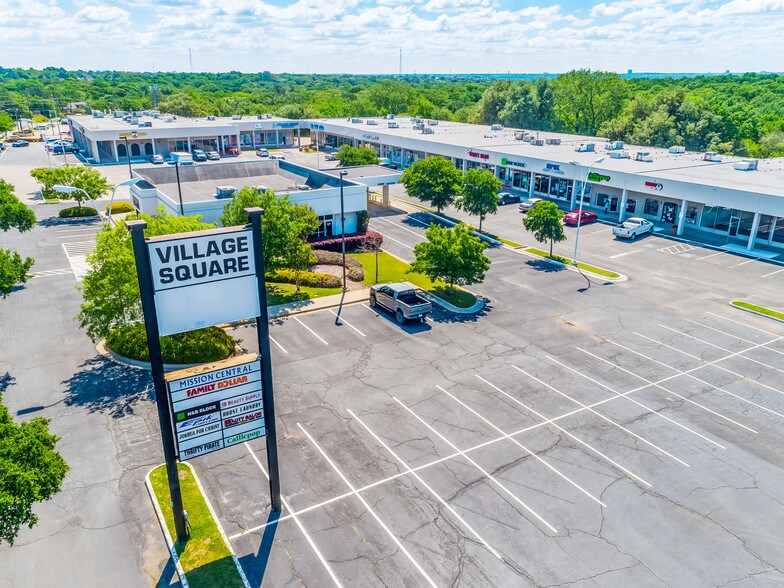 716-756 E Pipeline Rd, Hurst, TX à louer - Aérien - Image 3 de 12