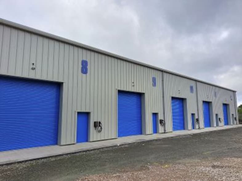 Fitton Hill Rd, Oldham for lease - Building Photo - Image 2 of 3