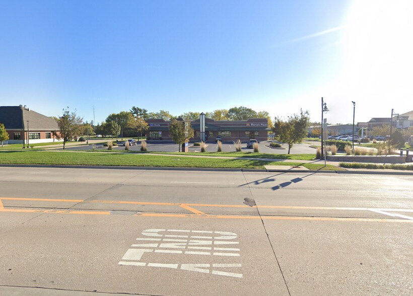 415 Community Dr, North Liberty, IA à louer - Photo du bâtiment - Image 2 de 3