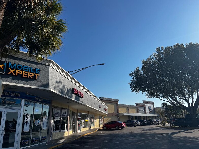 705-761 NE 167th St, Miami, FL for lease - Building Photo - Image 2 of 16