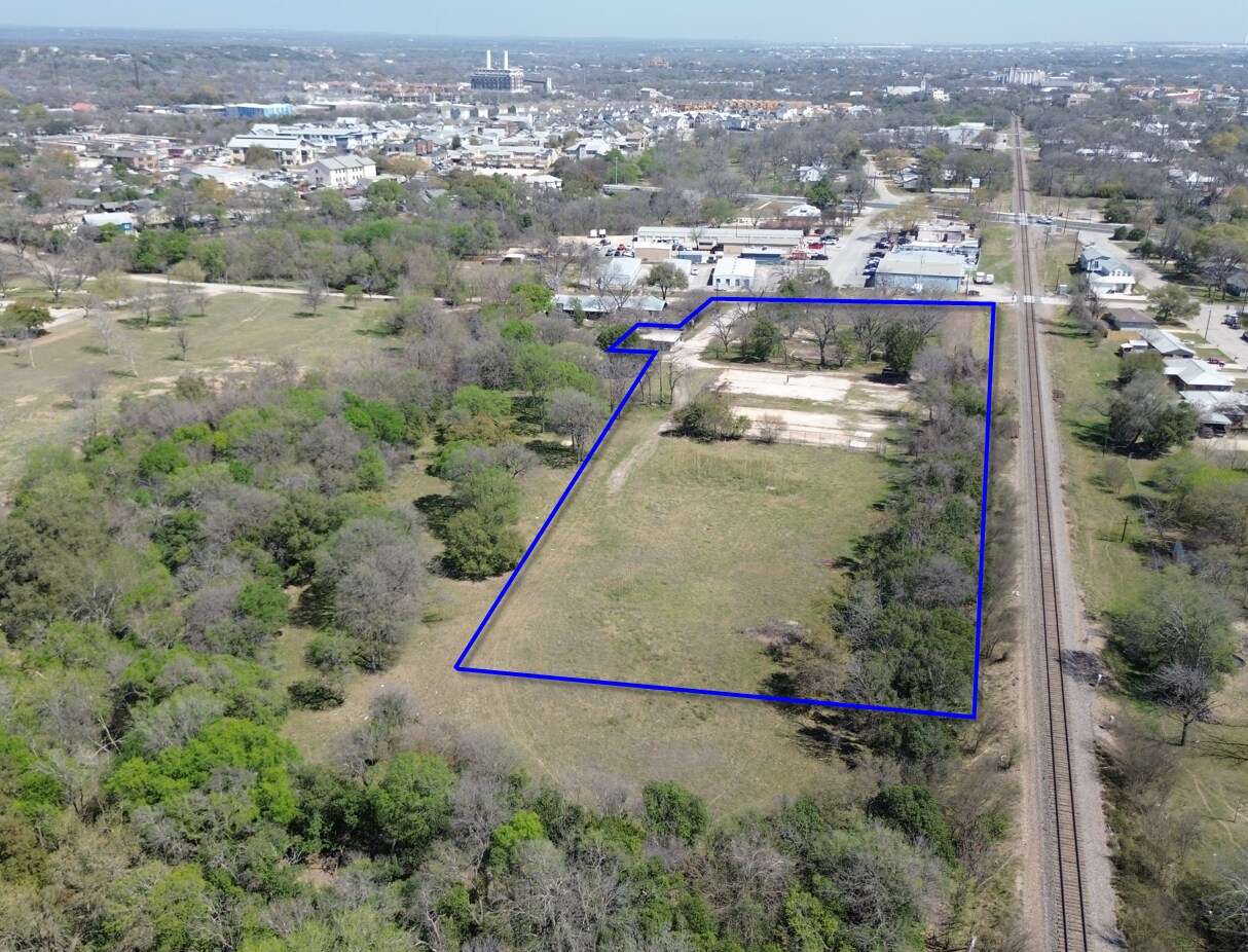 415 North Hickory Ave, New Braunfels, TX à vendre Photo du bâtiment- Image 1 de 5