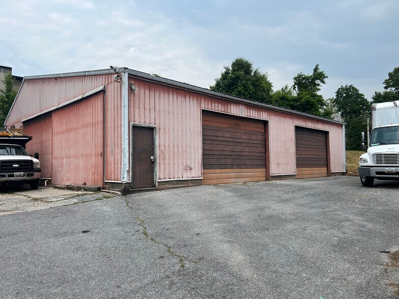 10607 Reisterstown Rd, Owings Mills, MD à louer - Photo du bâtiment - Image 2 de 9