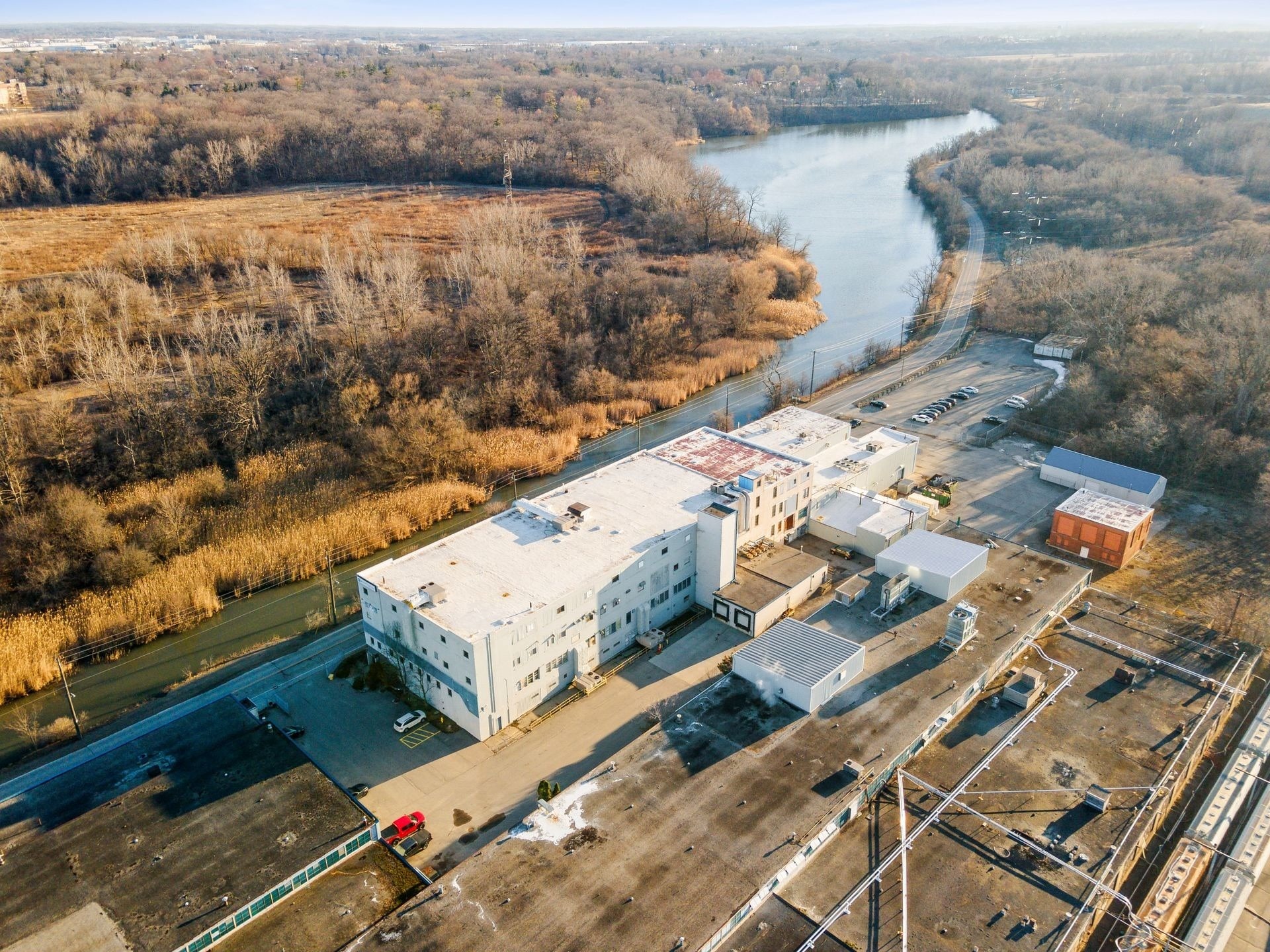 555 Greenwich St, Brantford, ON for lease Building Photo- Image 1 of 13