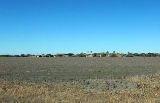 Plus de détails pour General Cavazos Blvd, Kingsville, TX - Terrain à vendre