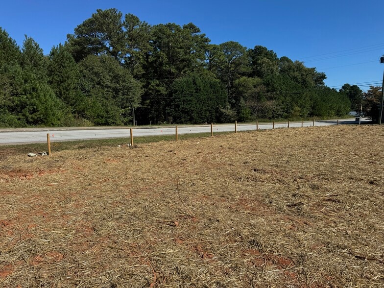 1501 Montreal Cir, Tucker, GA for sale - Building Photo - Image 1 of 5