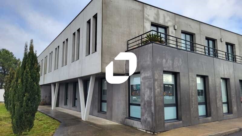 Office in Mérignac for lease Building Photo- Image 1 of 9