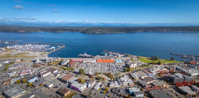 Plus de détails pour 1100-1111 Shoppers Row, Campbell River, BC - Commerce de détail à vendre