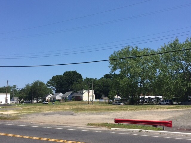 42 Highway 35, Neptune City, NJ à louer Photo du bâtiment- Image 1 de 2