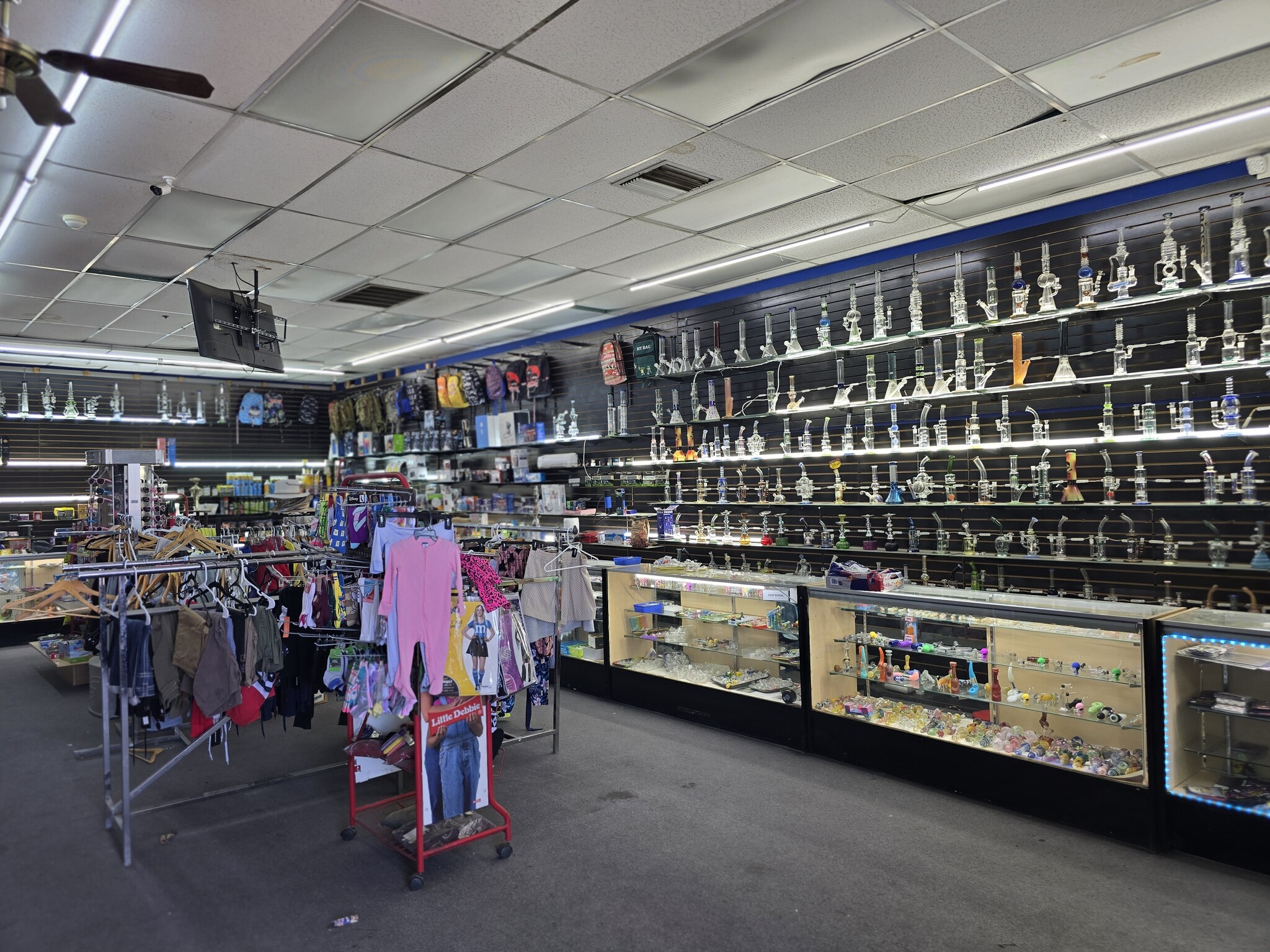 2517 E Fremont St, Stockton, CA for lease Interior Photo- Image 1 of 5