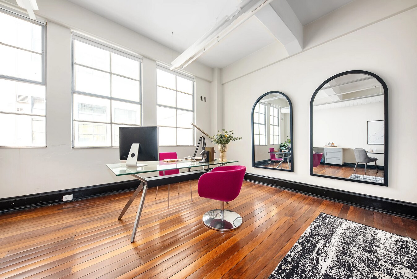 250 Pitt St, Sydney, NSW 2000 - Unit 1004 - - Interior Photo - Image 1 of 3