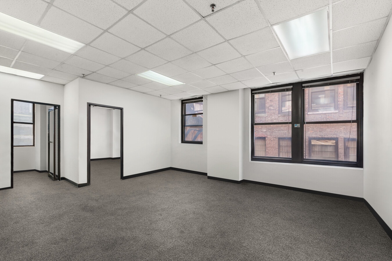 146 W 29th St, New York, NY 10001 - Unité 11 RE - - Photo intérieure - Image 2 of 7