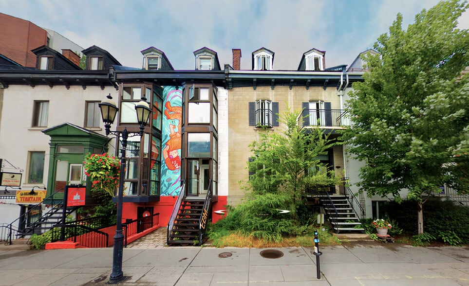 329 Rue Ontario E, Montréal, QC for sale - Primary Photo - Image 1 of 4