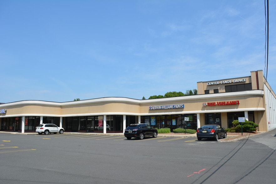 176-184 Route 17 North, Paramus, NJ for lease - Building Photo - Image 3 of 4