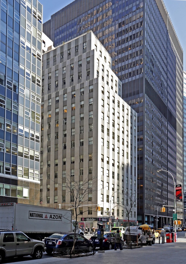 Plus de détails pour 125 Maiden Ln, New York, NY - Commerce de détail à louer
