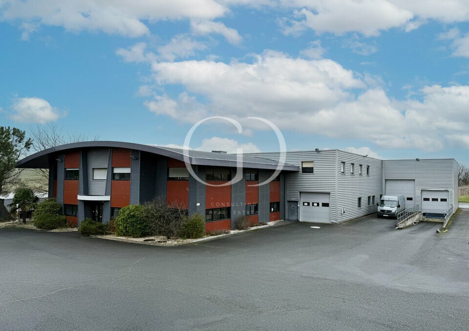 205 Rue De Montepy, Fleurieux-sur-l'Arbresle à louer Photo du bâtiment- Image 1 de 12
