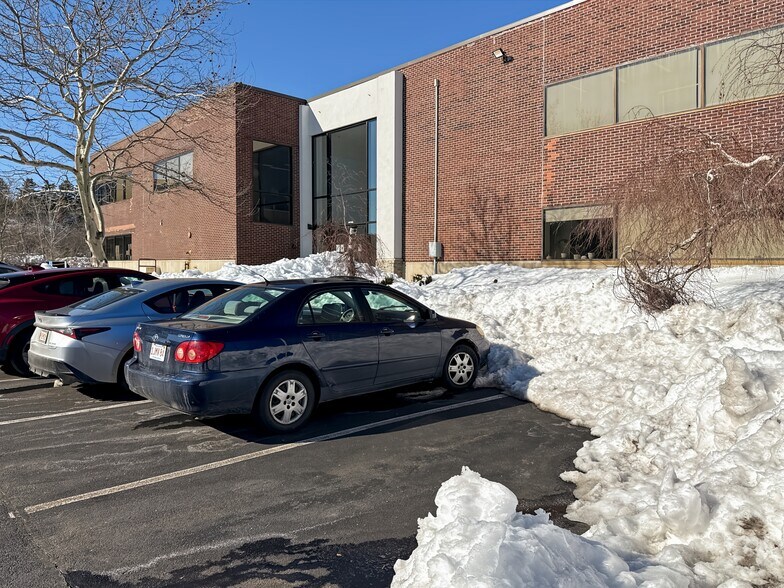 315 University Ave, Westwood, MA à louer - Photo du bâtiment - Image 3 de 13