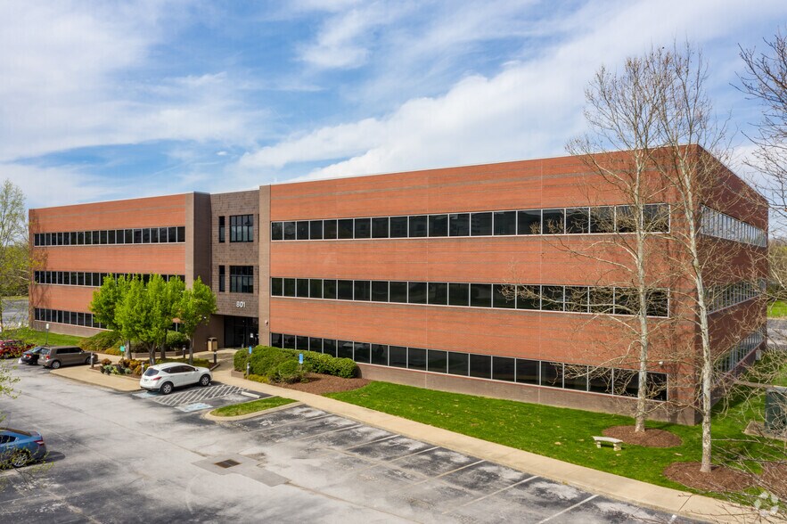 801 Royal Pky, Nashville, TN for lease - Building Photo - Image 3 of 7
