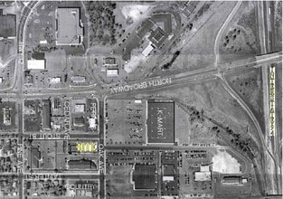 1700-1712 Stout St, Menomonie, WI - AERIAL  map view