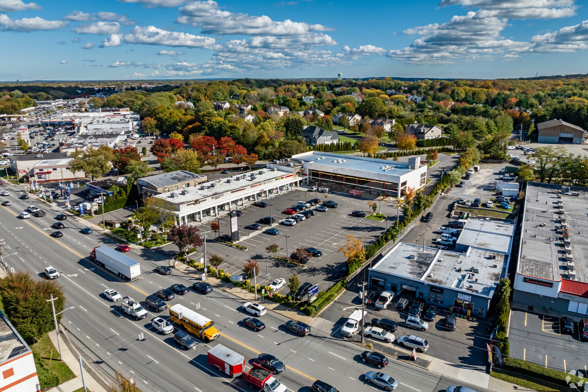 1870 E Jericho Tpke, Huntington, NY for lease Primary Photo- Image 1 of 23