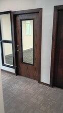 7050 S Highland Dr, Cottonwood Heights, UT for lease Interior Photo- Image 1 of 7