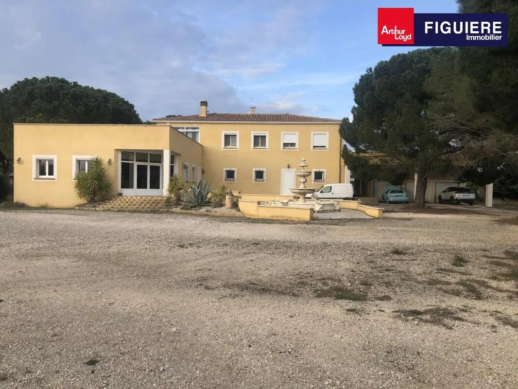 Retail in Istres for sale Building Photo- Image 1 of 16