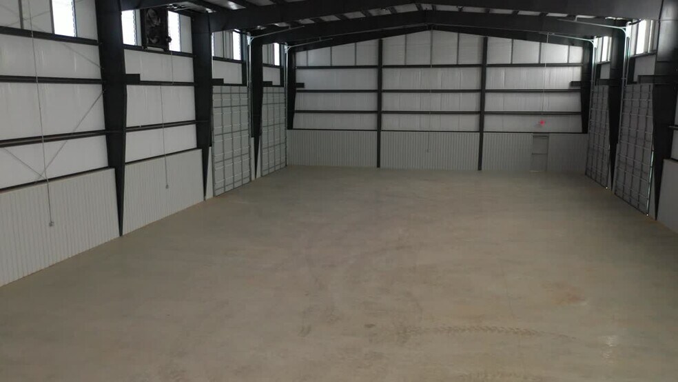 9238 US Highway 69 N, Tyler, TX à louer - Vidéo sur l’inscription commerciale - Image 2 de 12