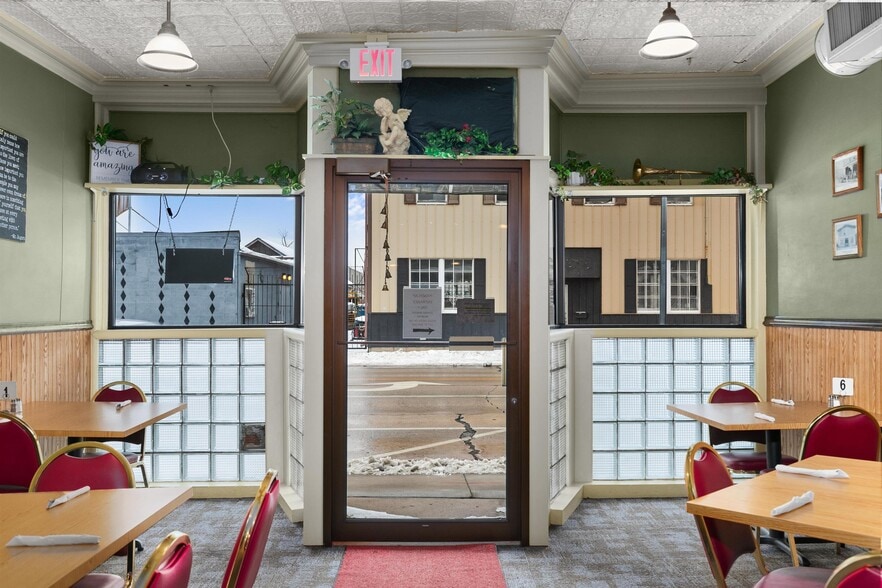 1027 S Main St, Oshkosh, WI for sale - Building Photo - Image 3 of 47