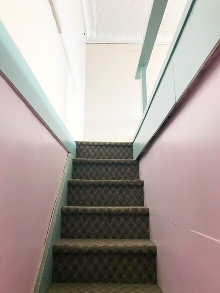 103 W Monroe St, Bloomington, IL for lease - Building Photo - Image 2 of 5