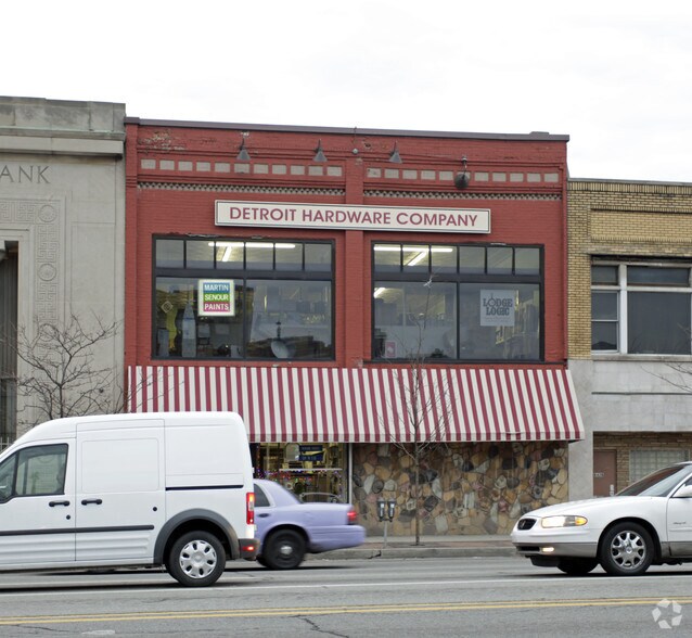 6432 Woodward Ave, Detroit, MI à vendre - Photo du bâtiment - Image 3 de 15