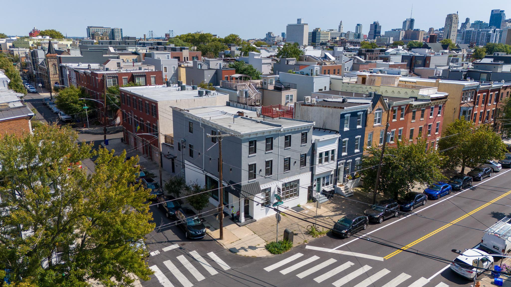 835-837 Corinthian Ave, Philadelphia, PA à vendre Photo du b timent- Image 1 de 16