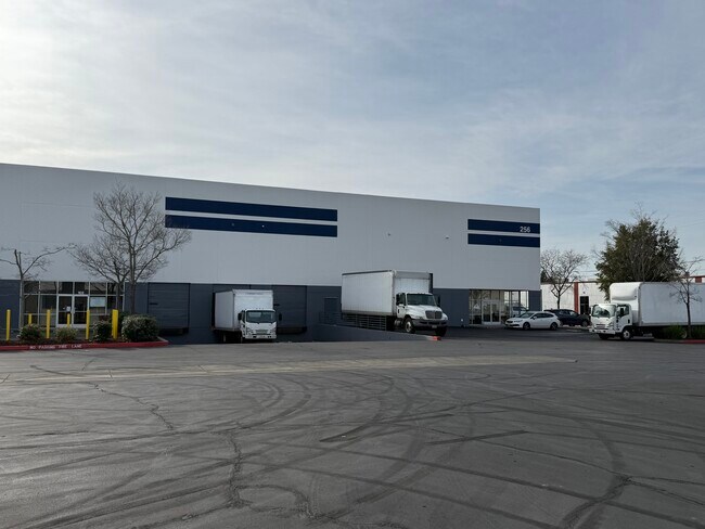 More details for 256 Sutton Pl, Santa Rosa, CA - Industrial for Lease