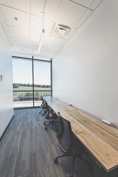 4900 Centennial Blvd, Nashville, TN à louer - Photo intérieure - Image 3 de 21