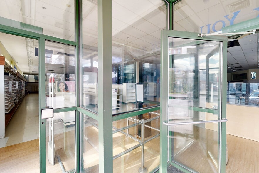 1207 Acushnet Ave, New Bedford, MA for lease - Matterport 3D Scan - Image 2 of 24