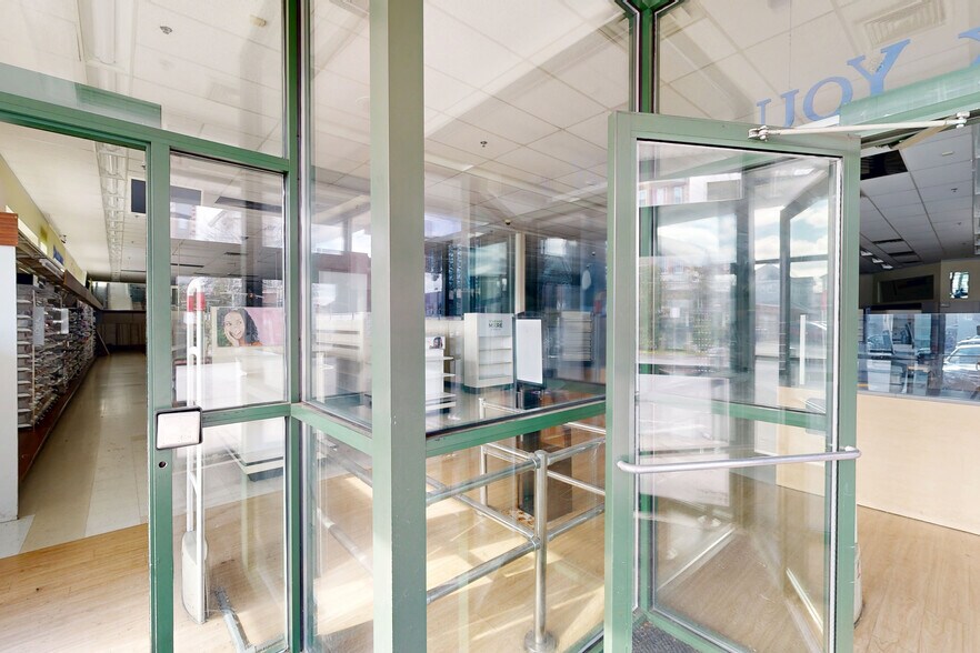 1207 Acushnet Ave, New Bedford, MA à louer - Numérisation 3D de Matterport - Image 2 de 24