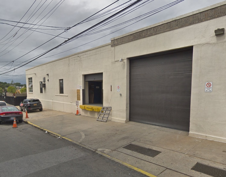 80 Grove Ave, New Rochelle, NY for lease - Building Photo - Image 2 of 6