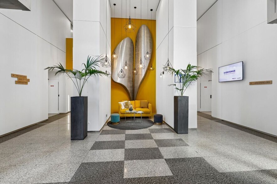 6-20 Esplanade Charles De Gaulle, Nanterre for lease - Lobby - Image 3 of 10