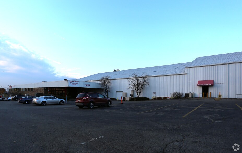 2323 Ferguson Rd, Cincinnati, OH à vendre - Photo du bâtiment - Image 2 de 3