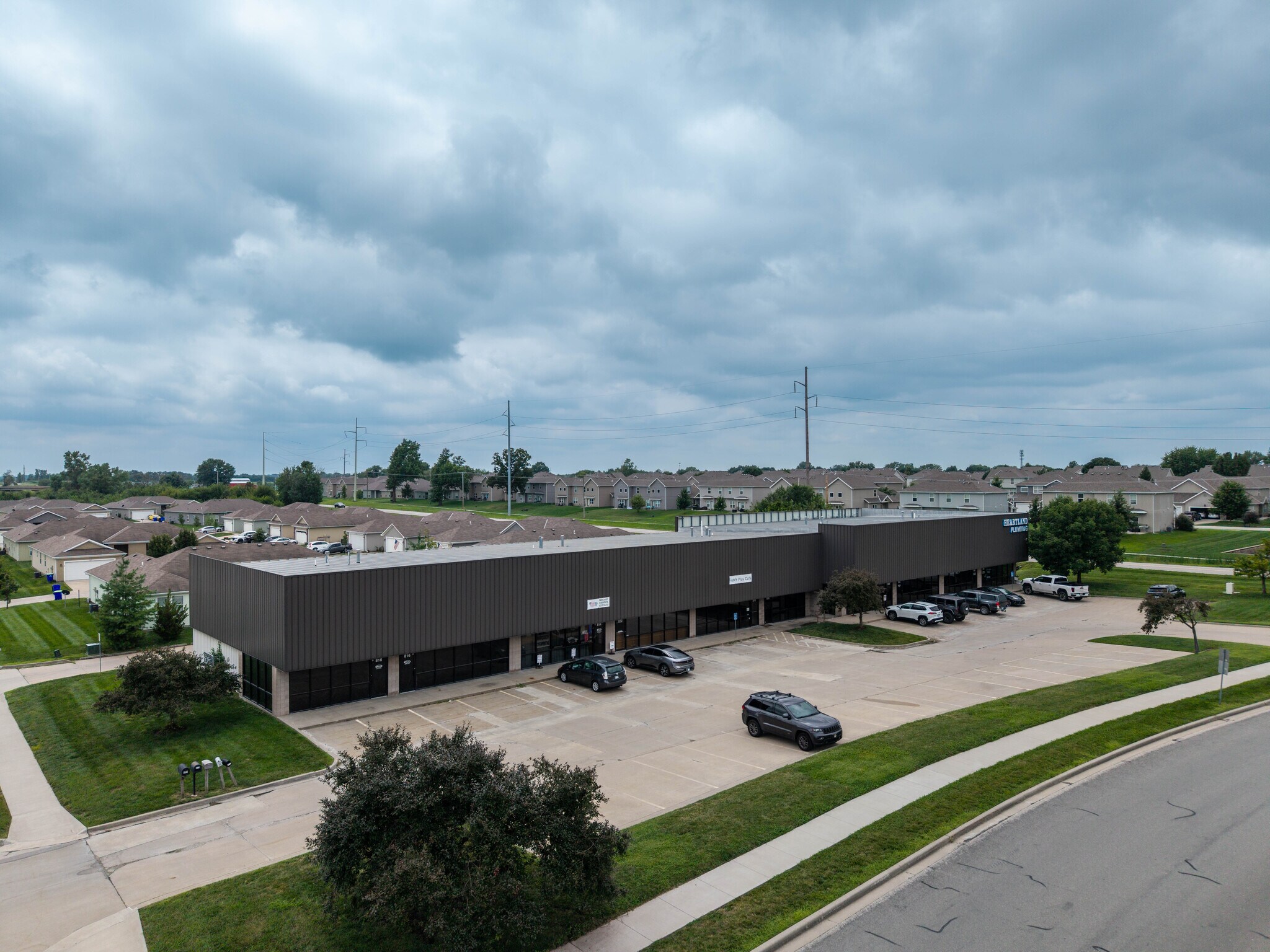800 Creekside Dr, Gardner, KS for sale Building Photo- Image 1 of 29
