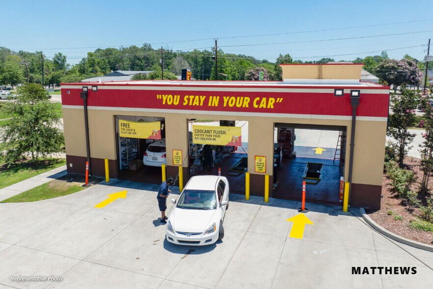 4876 NY-30, Amsterdam, NY à vendre - Photo du bâtiment - Image 2 de 3