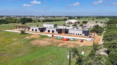 8870 Liberty Road, Aubrey, TX for lease Primary Photo- Image 1 of 11