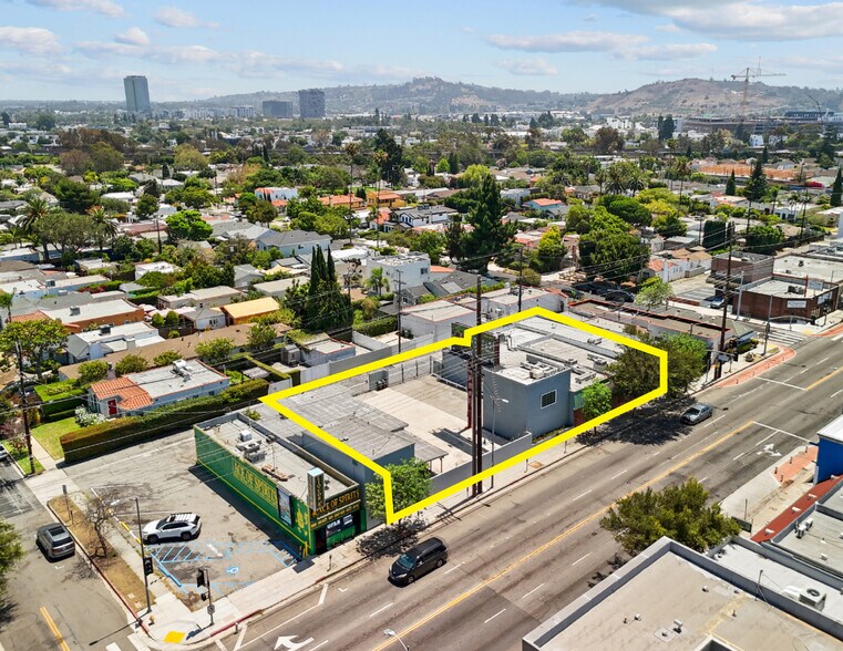 2718 S Robertson Blvd, Los Angeles, CA à vendre - Photo du bâtiment - Image 3 de 18
