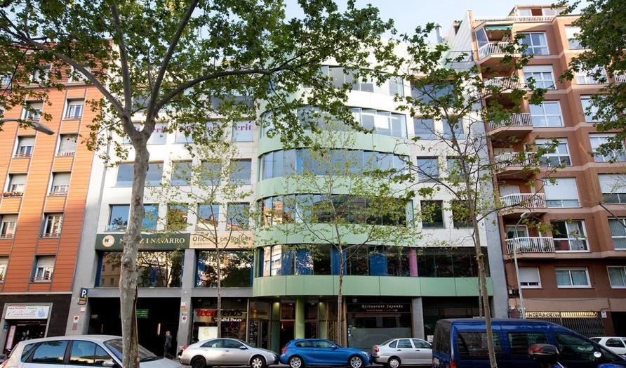 Carrer del Marquès de Sentmenat, 54, Barcelone, Barcelona à louer - Photo du bâtiment - Image 2 de 3