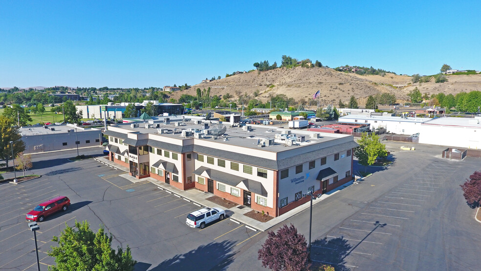 1200 Chesterly Dr, Yakima, WA à louer - Photo du b timent - Image 1 de 17