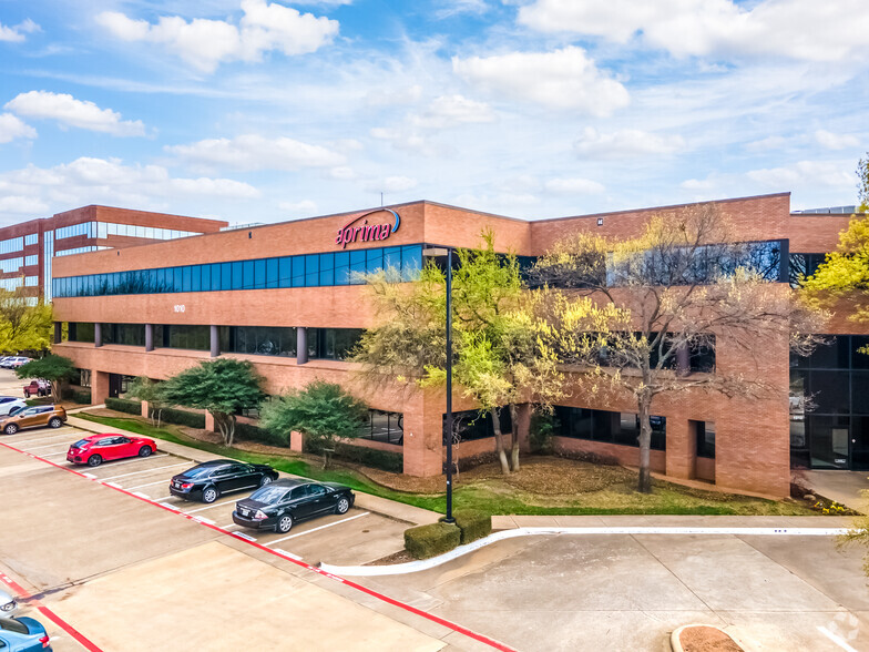 1010 E Arapaho Rd, Richardson, TX for lease - Building Photo - Image 1 of 10