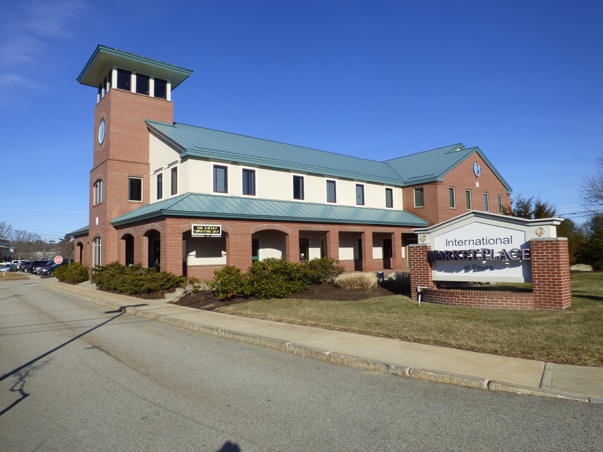 14 Manchester Sq, Portsmouth, NH for sale Building Photo- Image 1 of 1