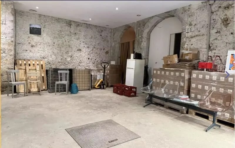 Retail in Lyon for lease - Interior Photo - Image 3 of 4